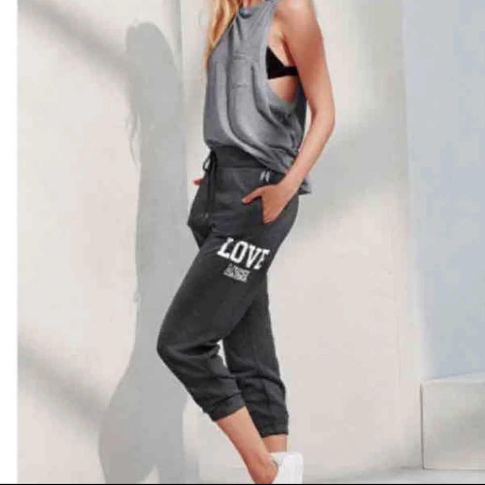 Victoria's secret boyfriend capri PINK